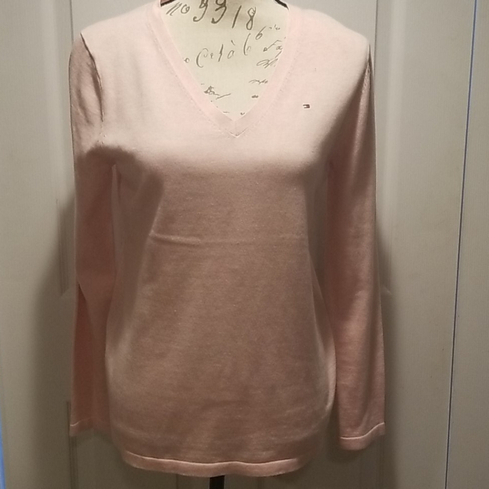 Brand new Tommy Hilfiger pink sweater... Medium
